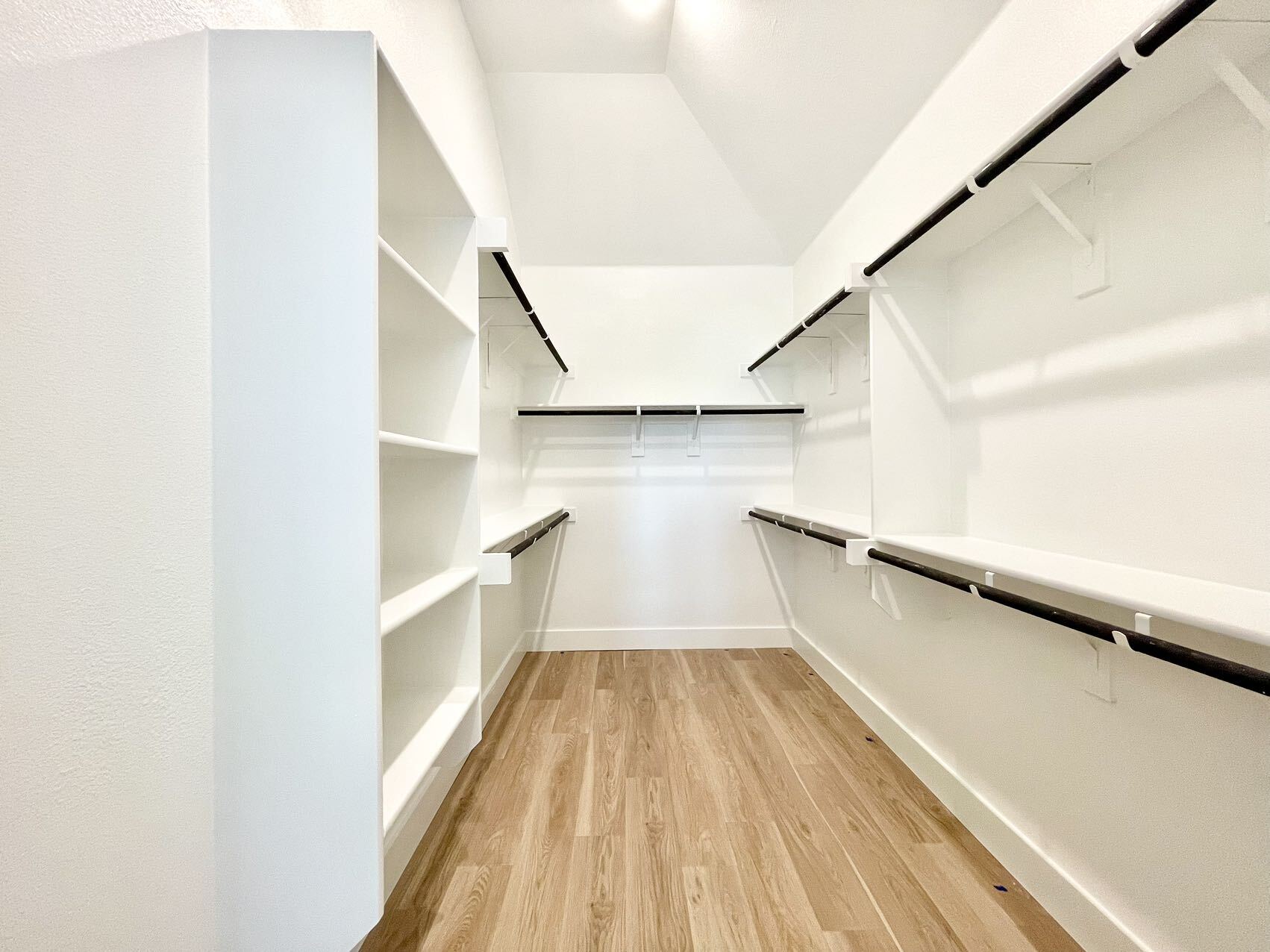 Building Photo - 13733 Riola Dr