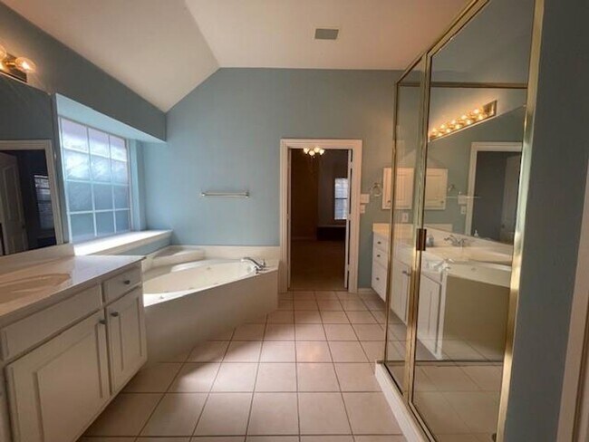 Building Photo - 3710 White River Dr