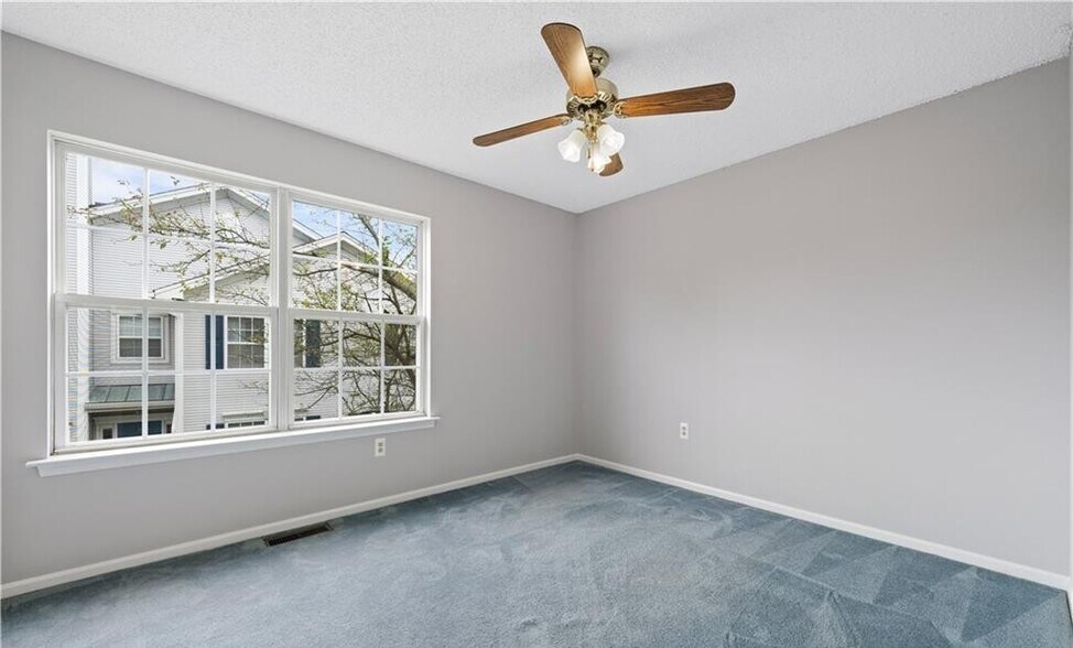 Building Photo - 32 Cabot Way
