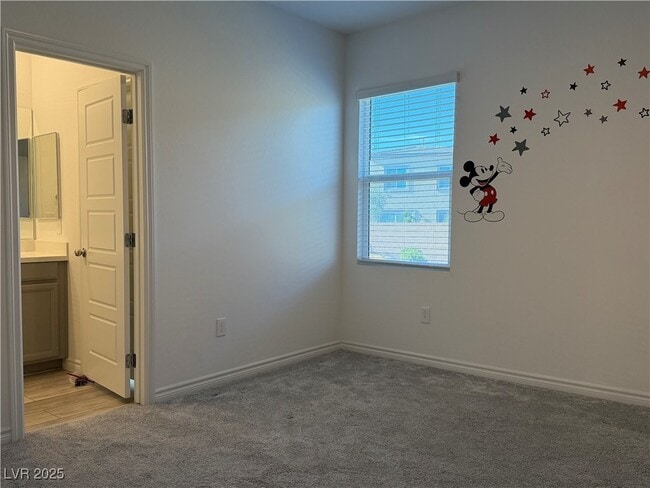 Building Photo - 8851 Flora Run Ave