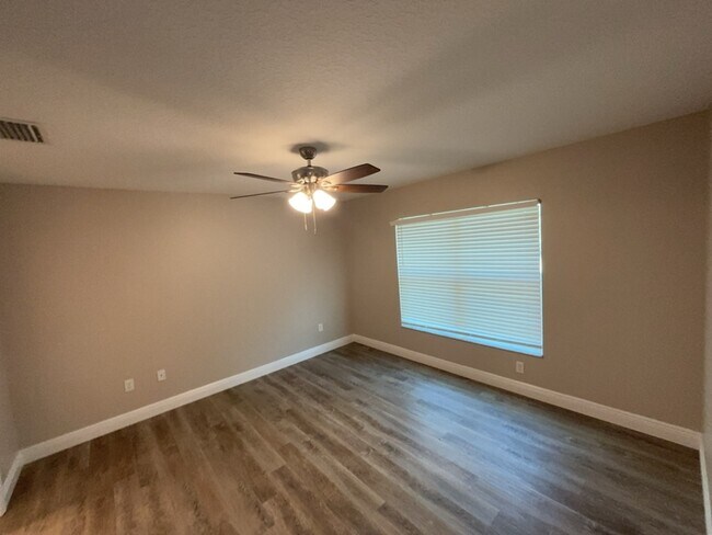 Building Photo - 7110 N Westbrook Way