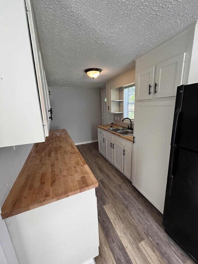 Building Photo - Cozy 3BR Rental in Pearl, MS – Spacious Ya...