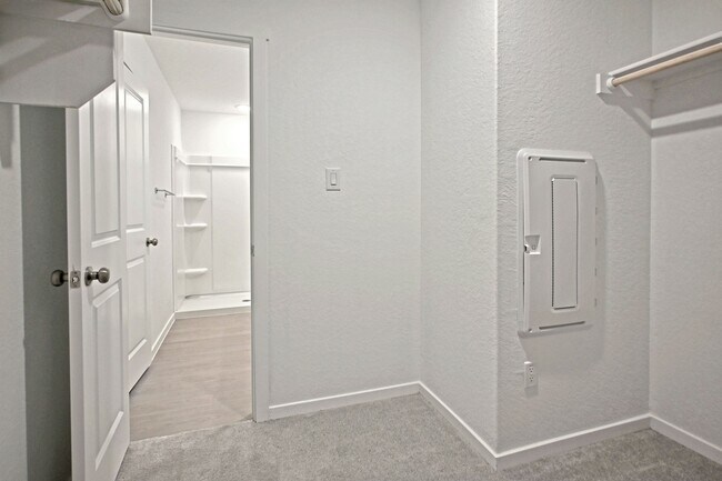 Building Photo - 1808 Stonechat