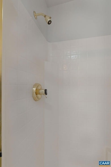 Building Photo - 1081 Wintergreen Ln