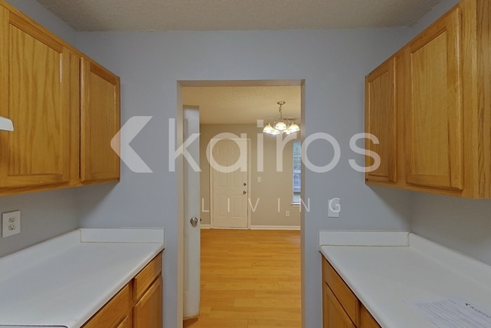 Building Photo - 1763 Park Ct