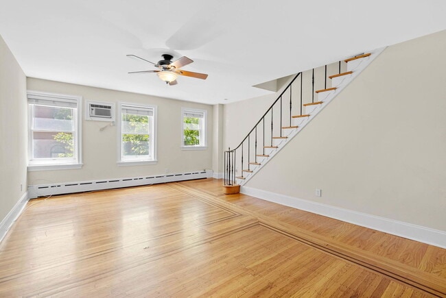 Building Photo - 1833 Spruce St