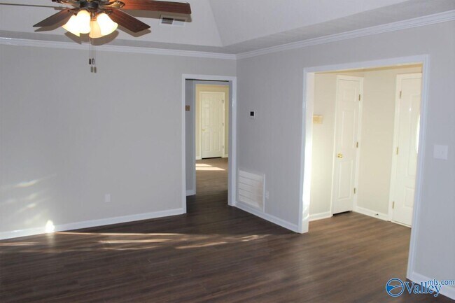 Building Photo - 108 Harpers Hop Ct