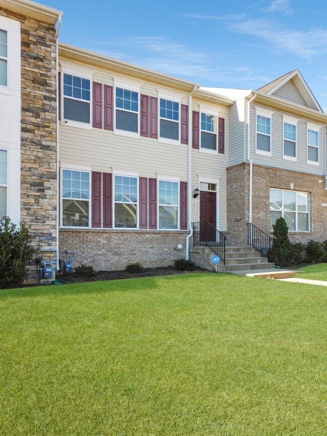 Building Photo - 23363 Marview Ct