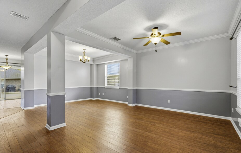 Building Photo - 1601 Majestic View Ln