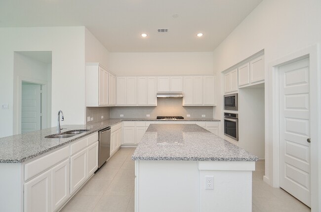 Building Photo - 23719 Sweeny Vly Dr