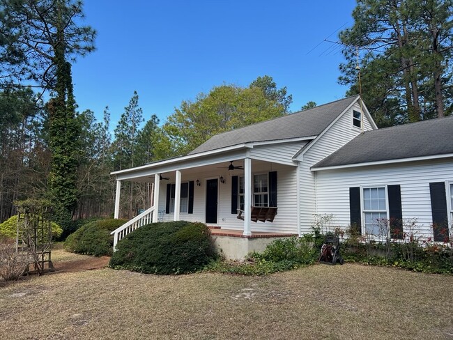 Building Photo - 256 Shaver Ln