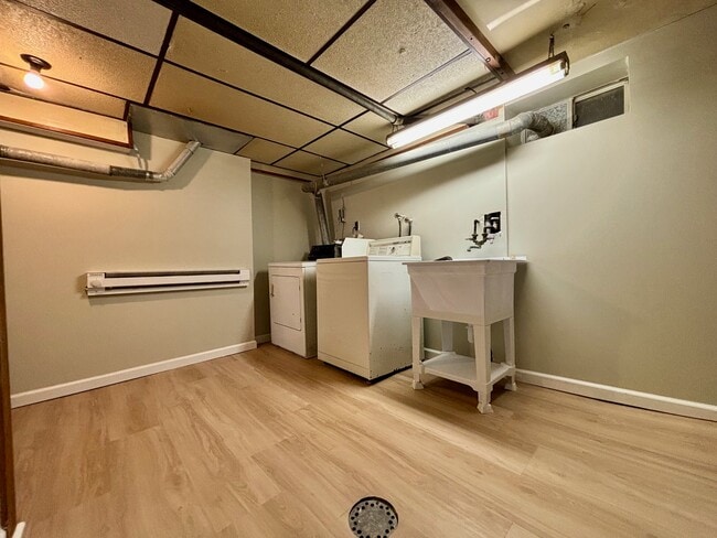 Building Photo - 21 Kosciusko Way