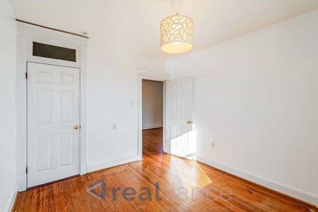 Building Photo - 1020 Fairmont St NW