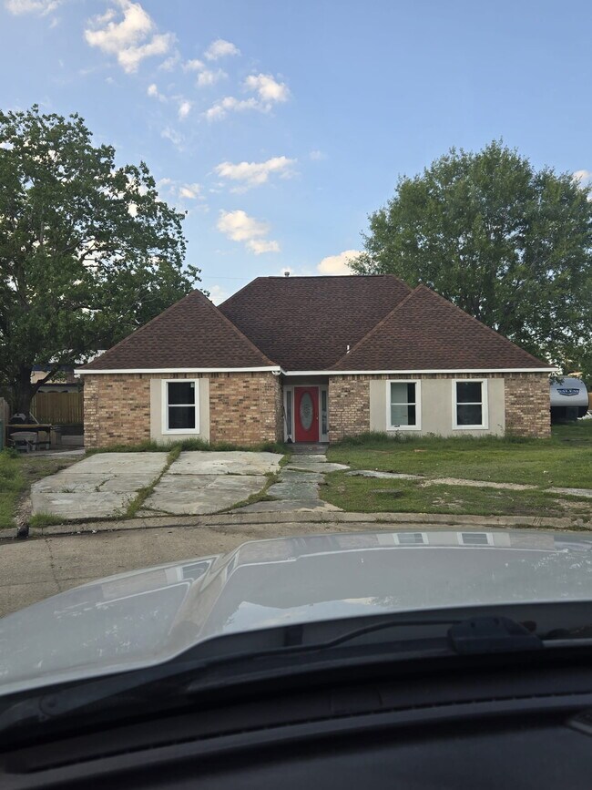 Primary Photo - 1101 Doverville Ct