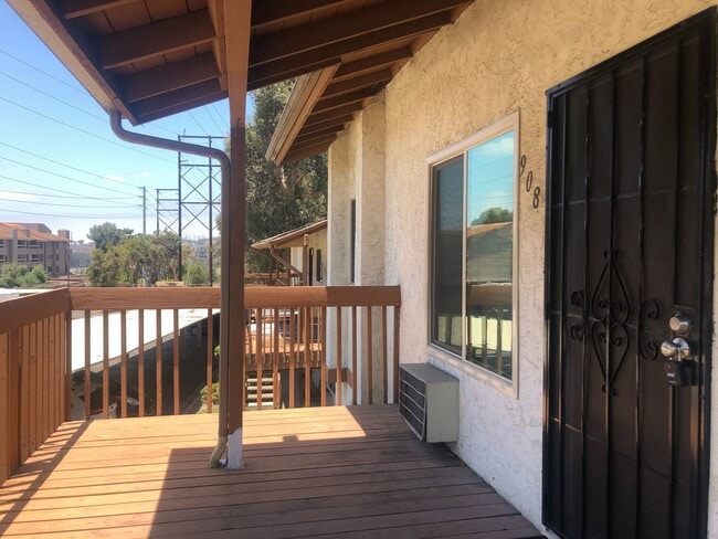 Building Photo - 1 Bedroom, 1 Bathroom condo in Friars Pointe HOA