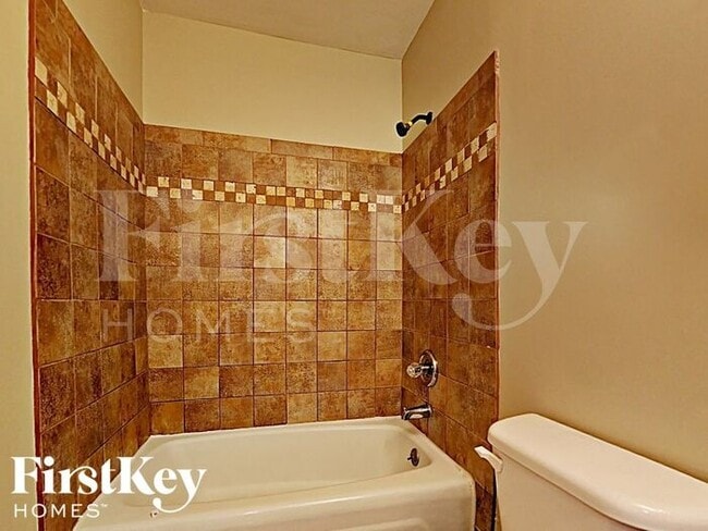 Building Photo - 1154 Rathbone Ave