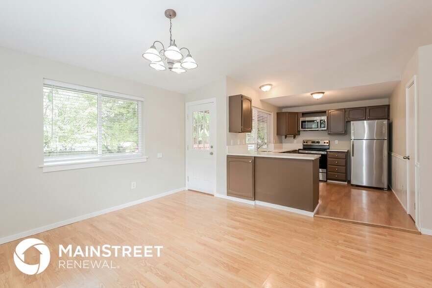 Building Photo - 15914 86th Ave Ct E