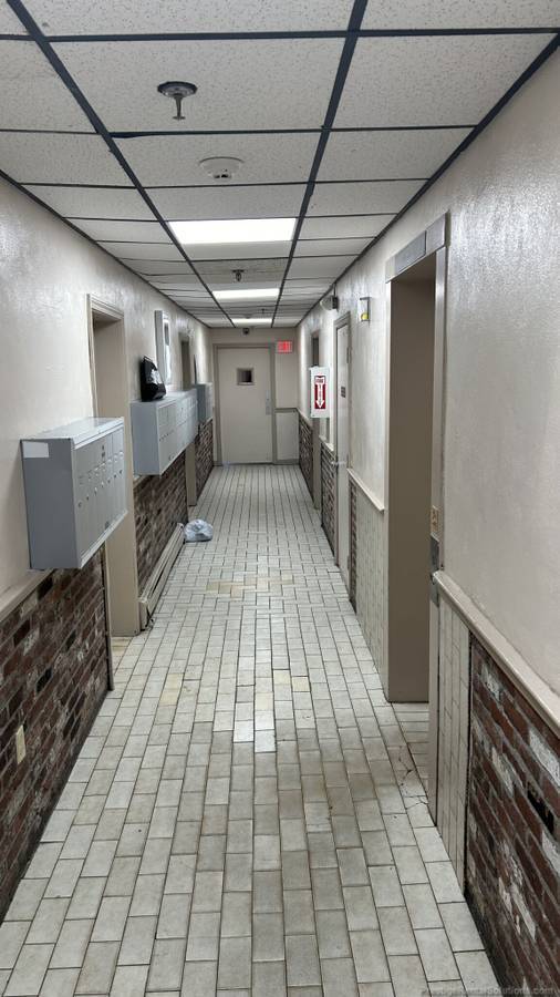 Building Photo - 87 Broad St