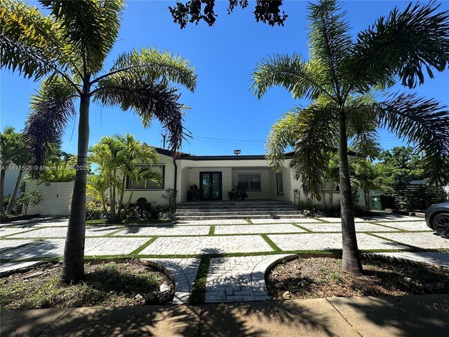 Primary Photo - 6080 SW 16th St