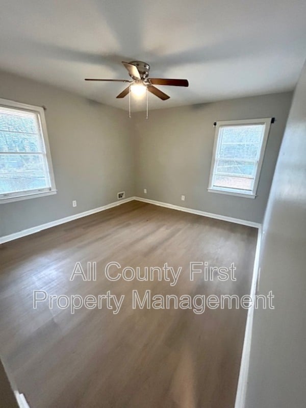 Building Photo - 2776 Belleau Ln SE