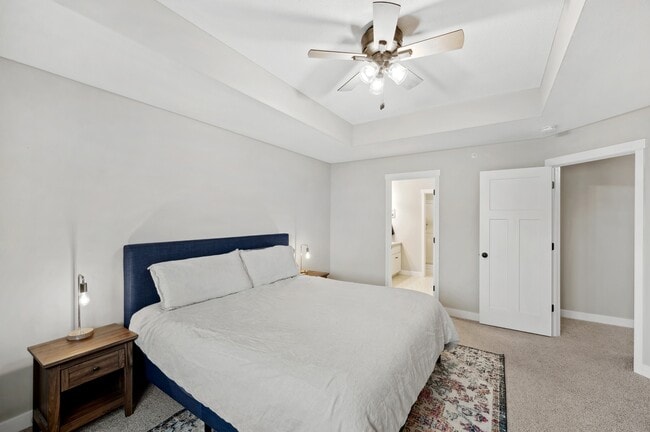 Building Photo - 7356 Kalland Cir NE