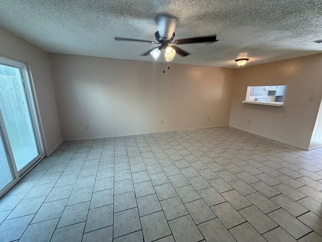 Building Photo - 8911 GSRI Ave