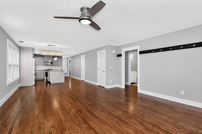 Building Photo - Charming 3BD/2BA Bungalow in Druid Hills!