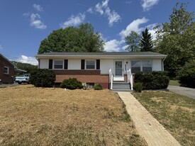 Building Photo - 1407 Longview Ave