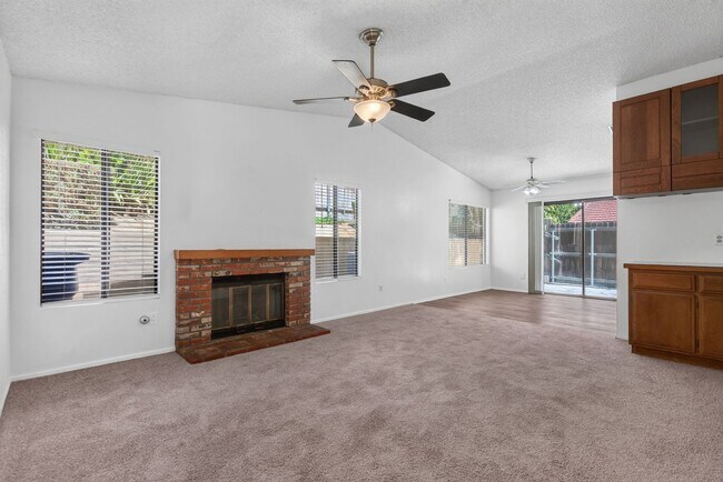 Building Photo - 4109 Yukon Way