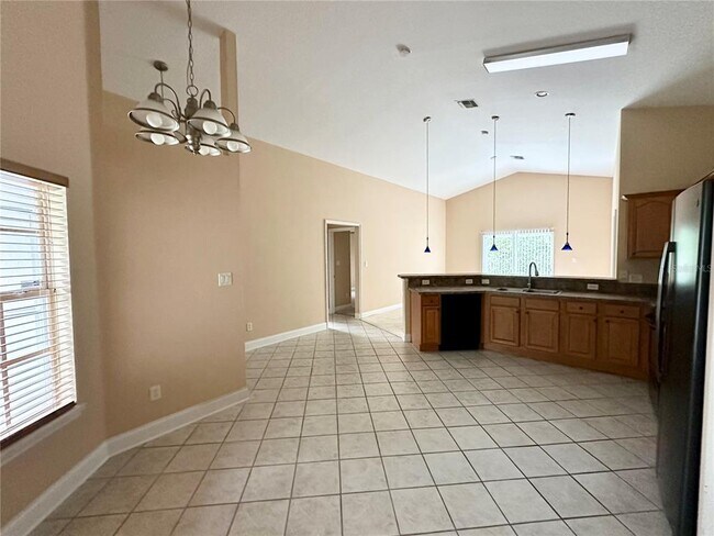 Building Photo - 1676 Vick Rd