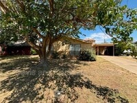 Building Photo - 4412 St Andrews Dr