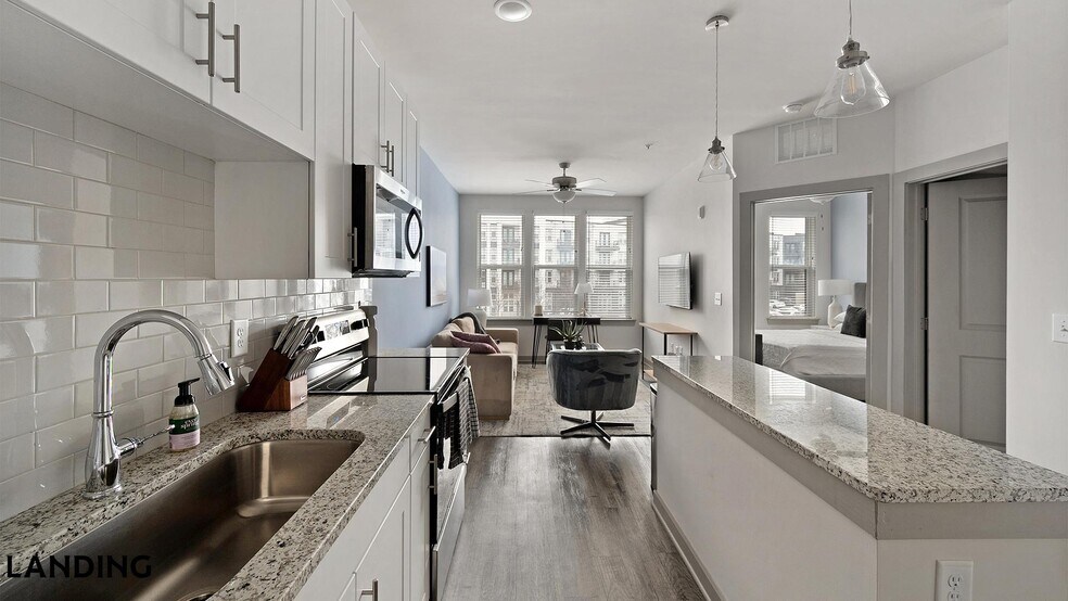 Building Photo - 2165 Nolensville Pk