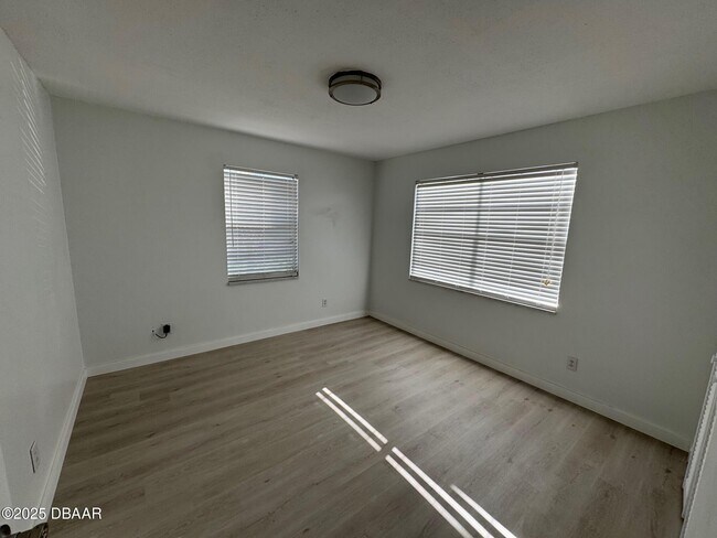 Building Photo - 6088 S Williamson Blvd