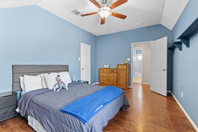 Building Photo - 13614 Cardinal Cove Ct