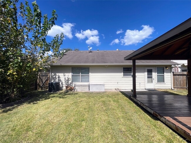 Building Photo - 15303 Kellerwood Dr