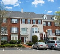 Building Photo - 17 Mulberry St