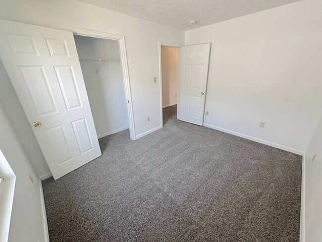 Building Photo - 814 Griffin St