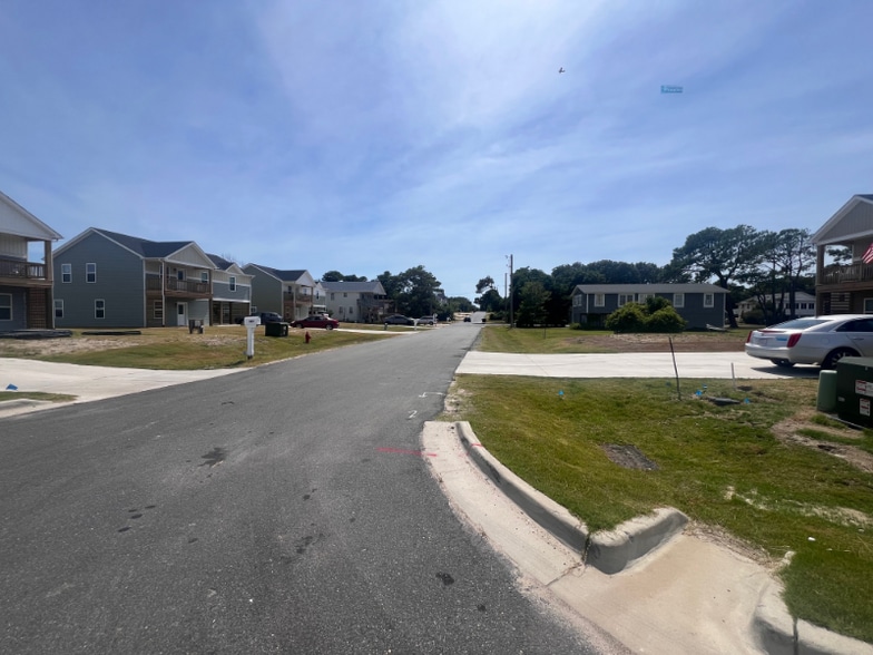 Building Photo - 302 Indian Dr