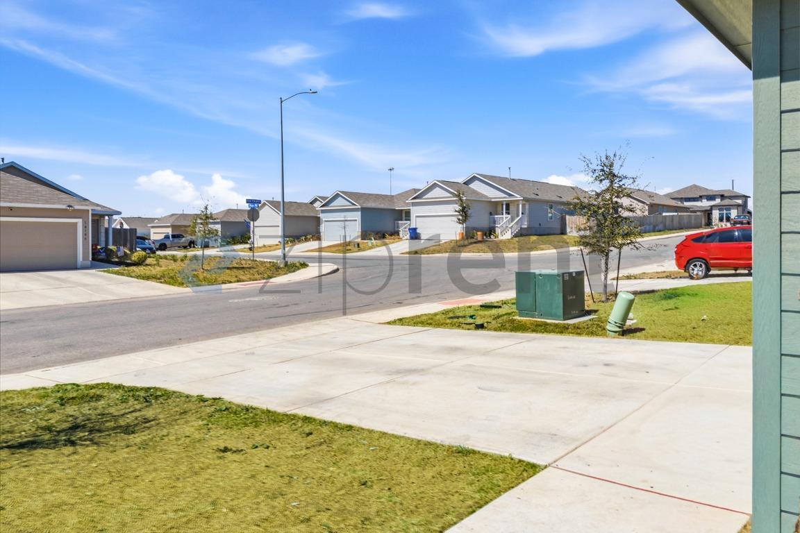 Building Photo - 10106 Ana Hts