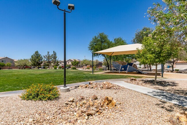 Building Photo - Remodeled 3-Bedroom Home with Loft.
