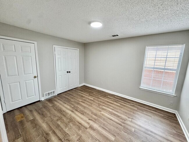 Building Photo - 4136 Garden Birch Cove