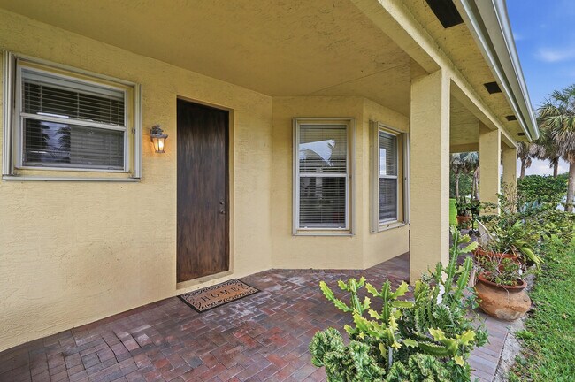 Building Photo - 4681 SW 131st Terrace