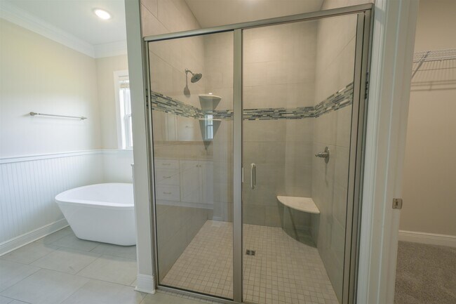 Building Photo - 71 London Cir