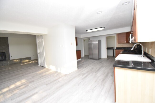 Building Photo - 82 Harbor Ln