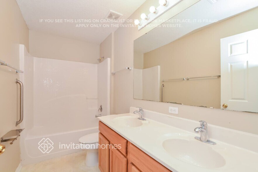 Building Photo - 2005 Elmhurst Ln