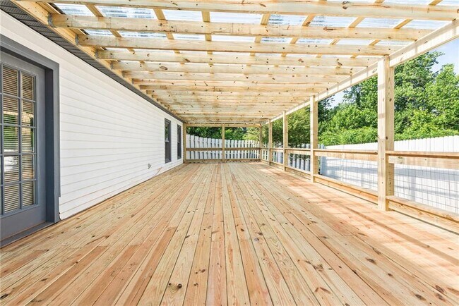Building Photo - 2464 GA-20