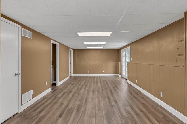 Building Photo - Italian Estates Property Management