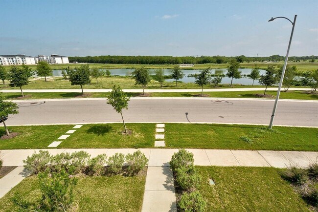 Building Photo - 5605 Charles Merle Dr.