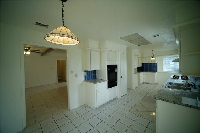 Building Photo - 12618 Bexley Dr