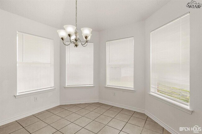 Building Photo - 6017 Sandy Hill Blvd